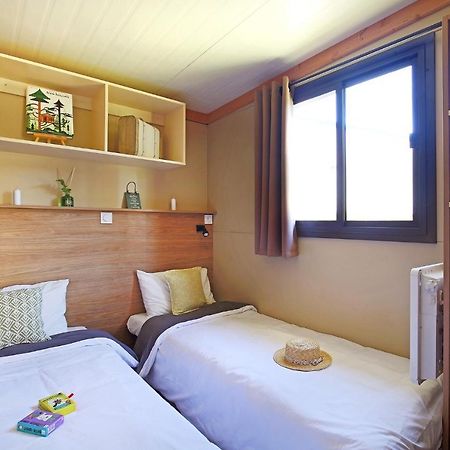 ホテルCamping Des Loisirs エヴロン エクステリア 写真