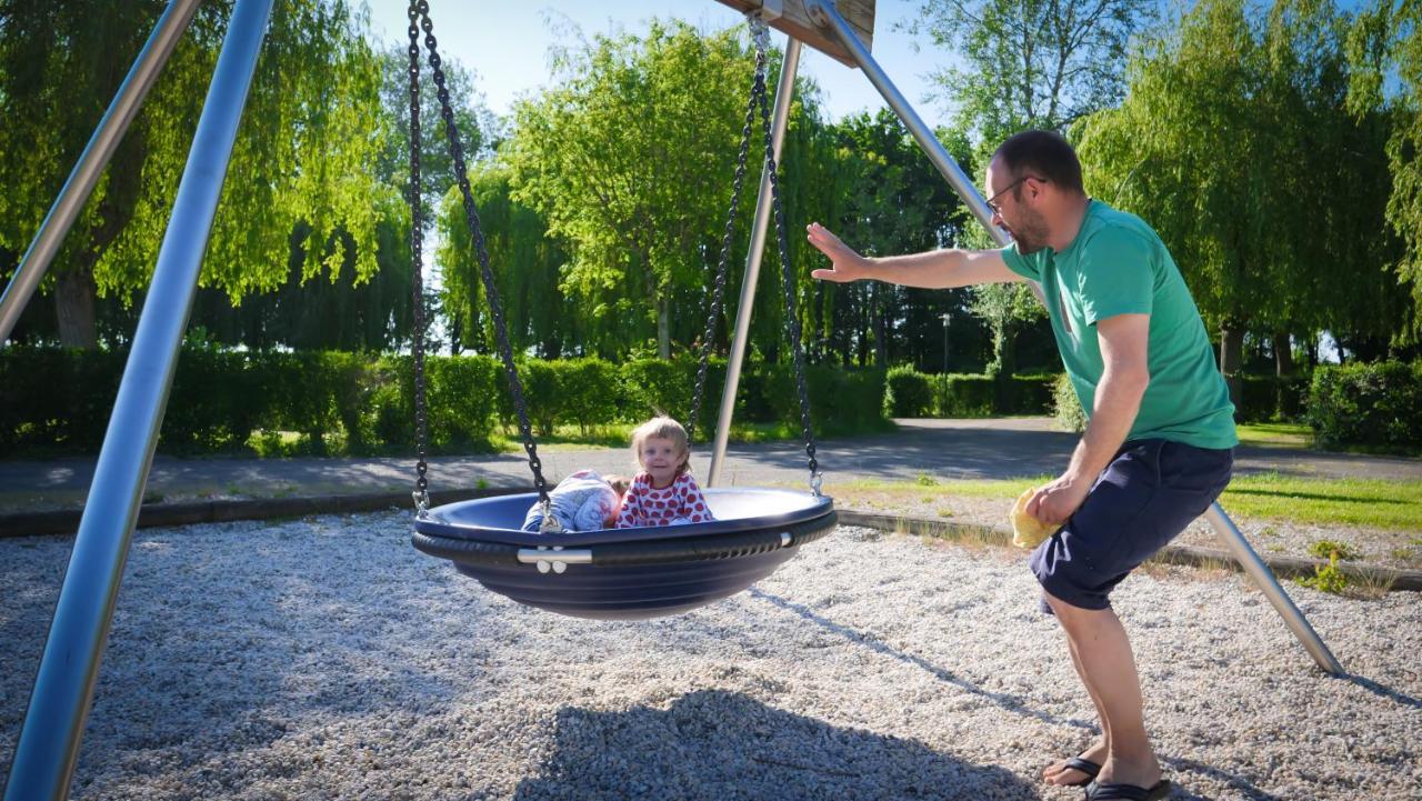 ホテルCamping Des Loisirs エヴロン エクステリア 写真